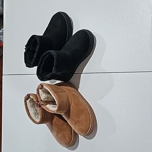 2 Pair Cat & Jack Short Fuzzy Boots